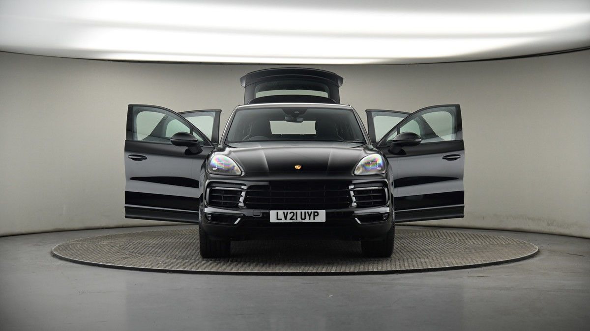 More views of Porsche Cayenne