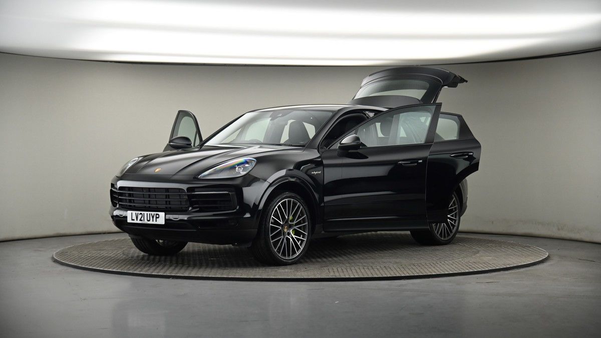 More views of Porsche Cayenne