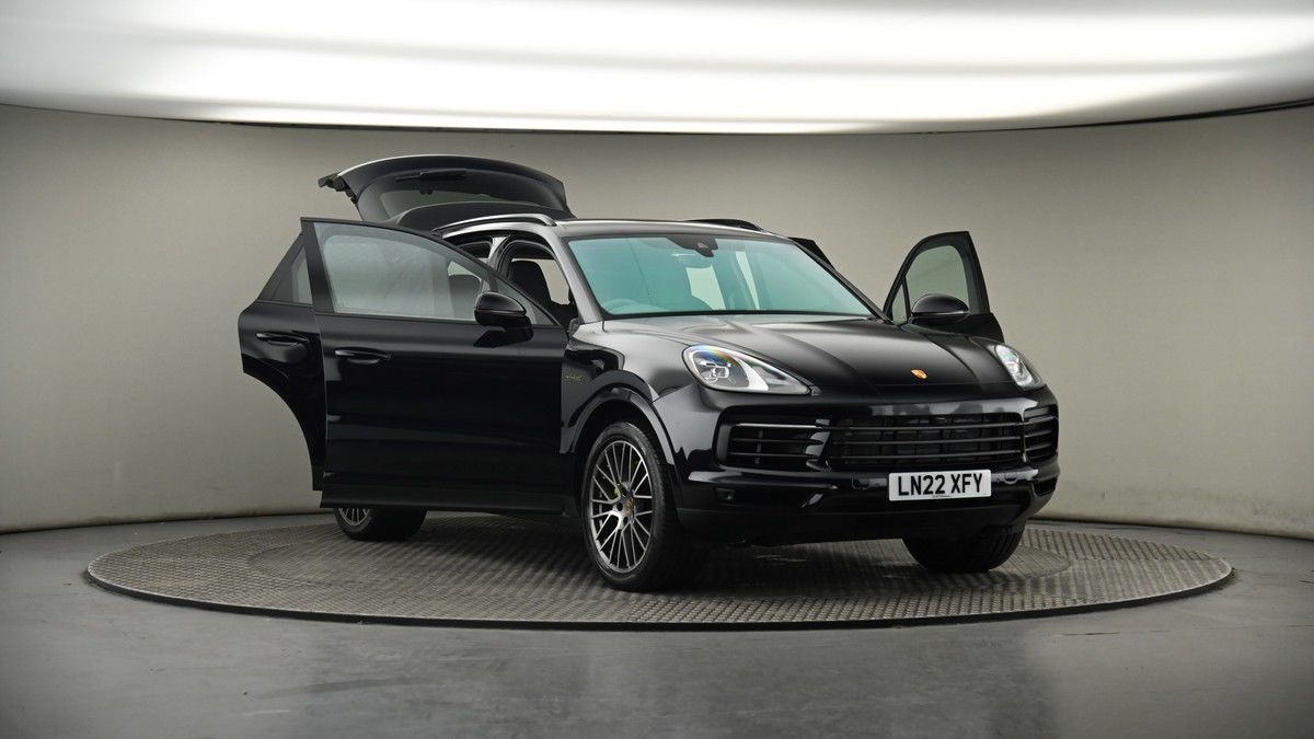 More views of Porsche Cayenne