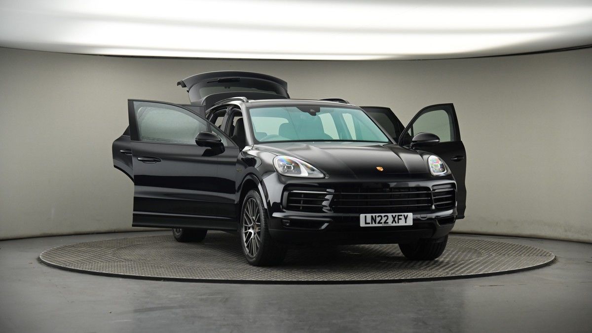 More views of Porsche Cayenne