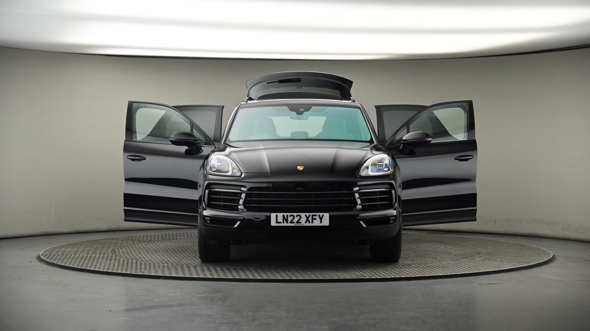 More views of Porsche Cayenne