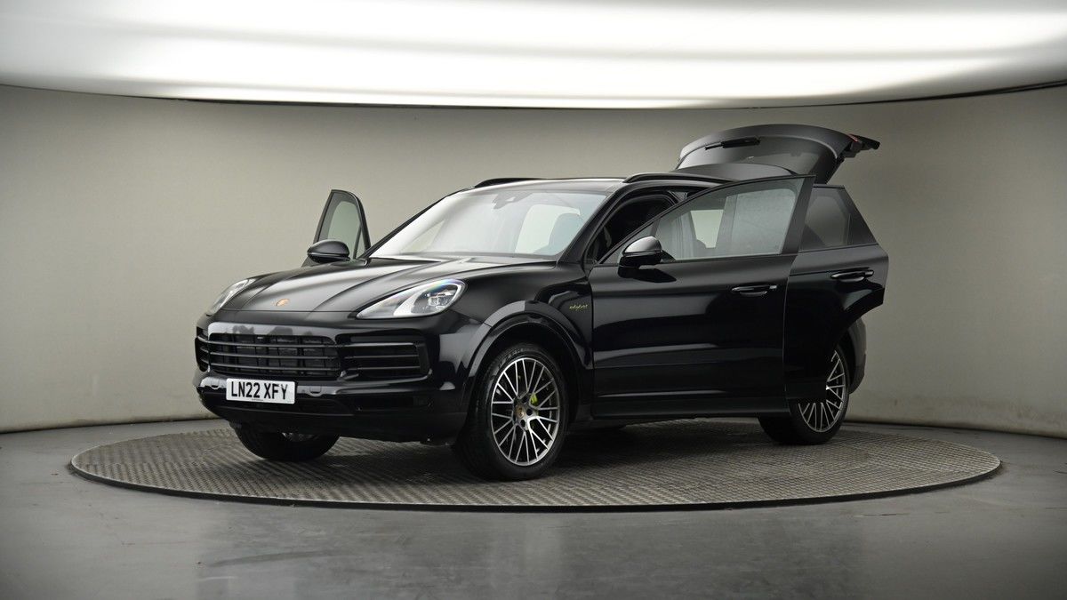 More views of Porsche Cayenne