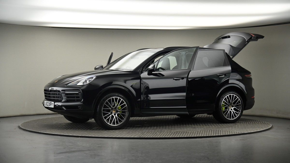 More views of Porsche Cayenne