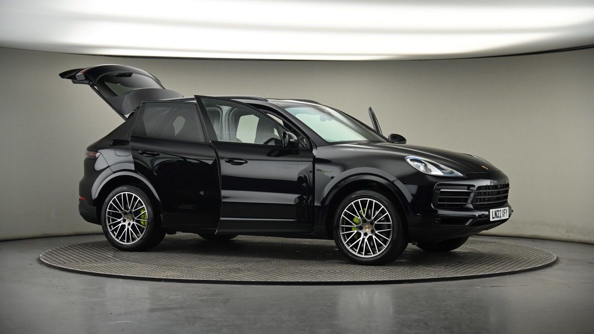 More views of Porsche Cayenne