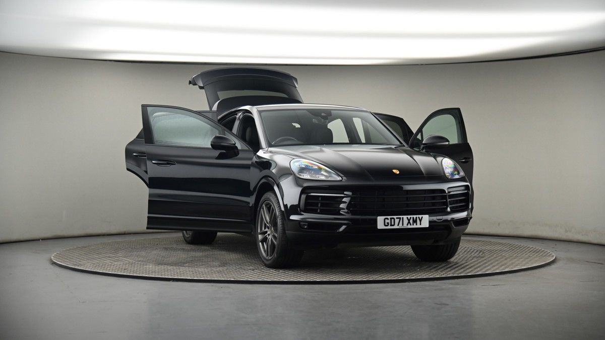 More views of Porsche Cayenne