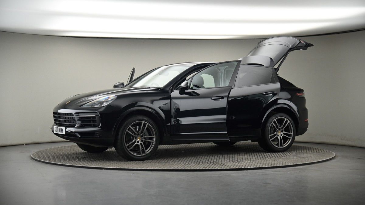 More views of Porsche Cayenne