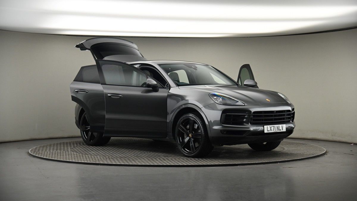 More views of Porsche Cayenne