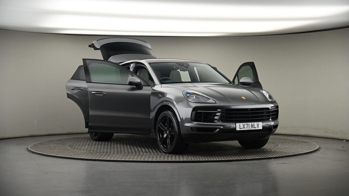 More views of Porsche Cayenne