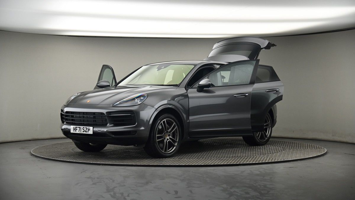 More views of Porsche Cayenne