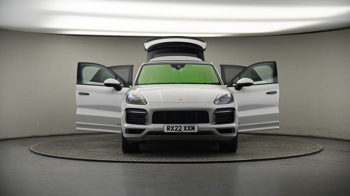 More views of Porsche Cayenne