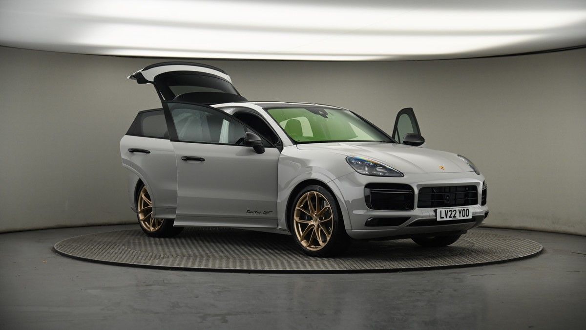 More views of Porsche Cayenne