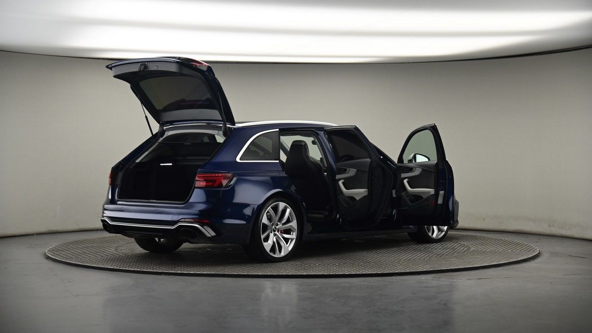 More views of Audi RS4 Avant