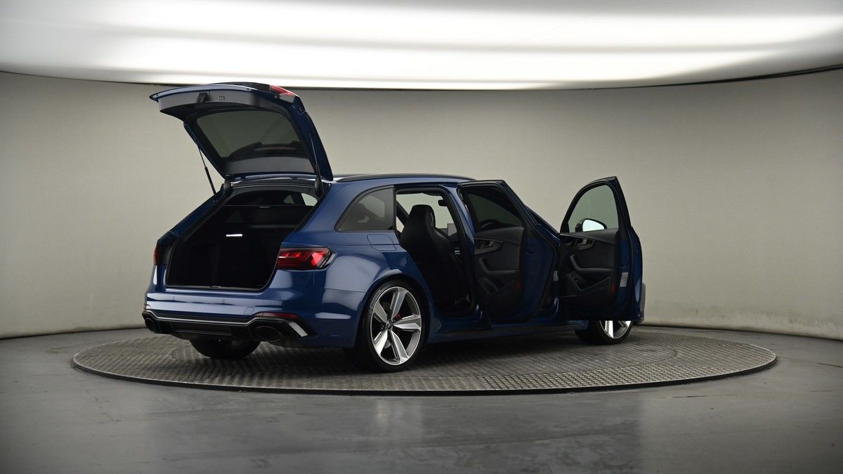 More views of Audi RS4 Avant