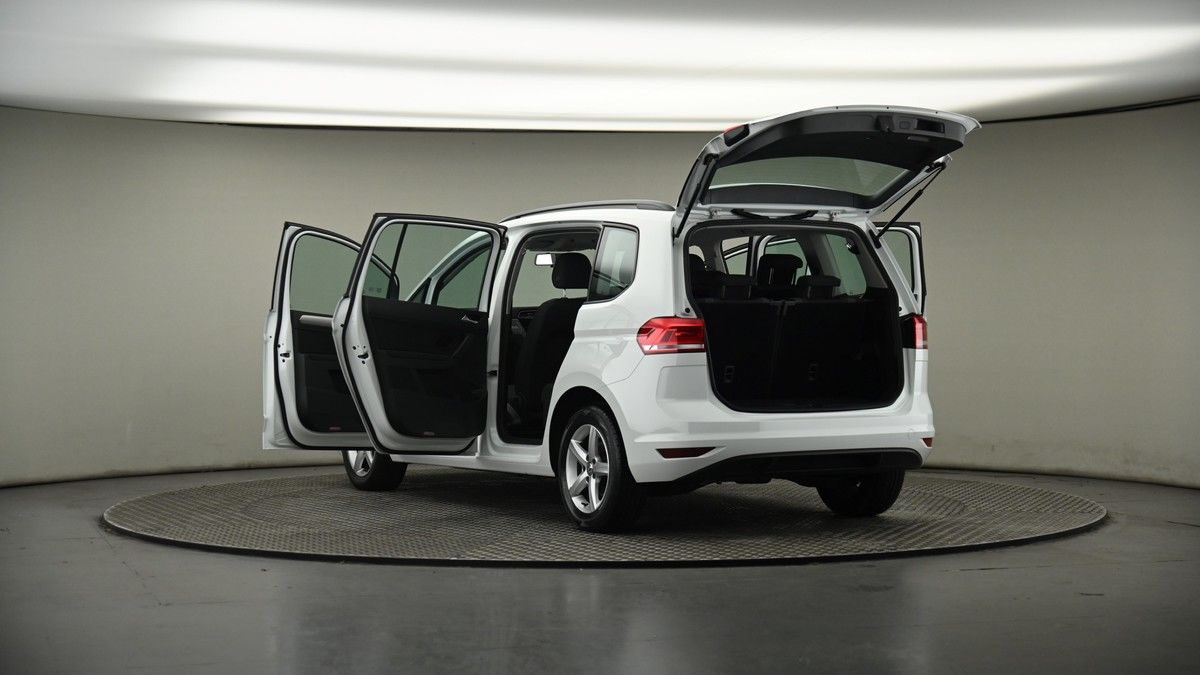 Volkswagen Touran Image 8