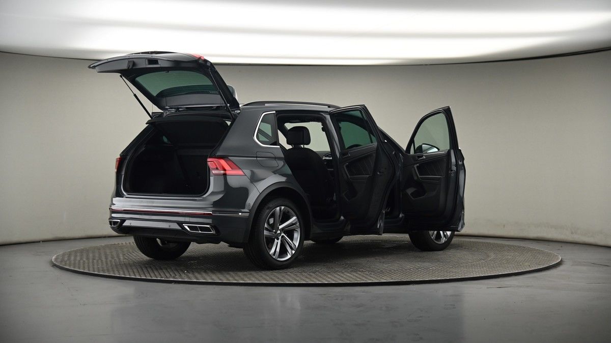 More views of Volkswagen Tiguan