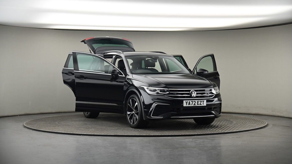 More views of Volkswagen Tiguan