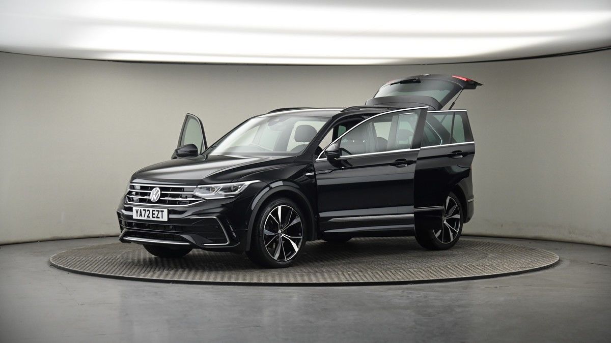 More views of Volkswagen Tiguan