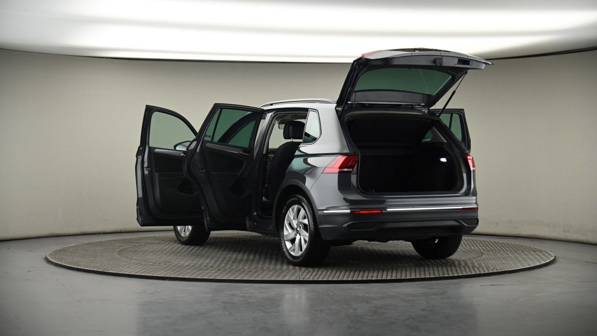 Volkswagen Tiguan Image 7