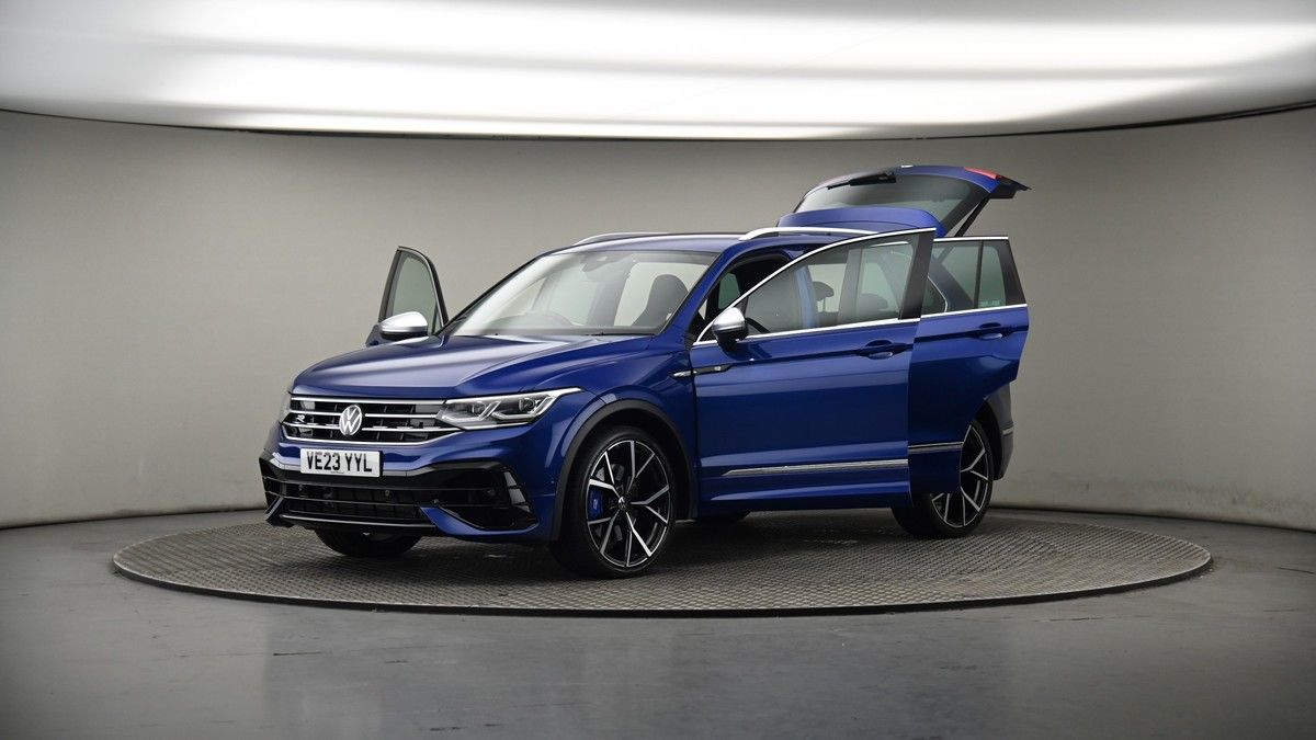 More views of Volkswagen Tiguan