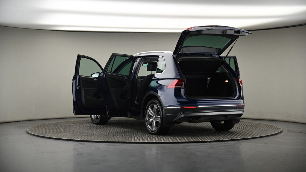 Volkswagen Tiguan Image 8