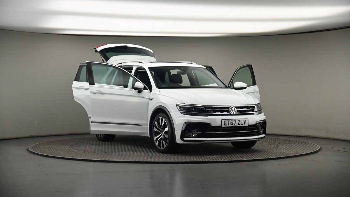 More views of Volkswagen Tiguan