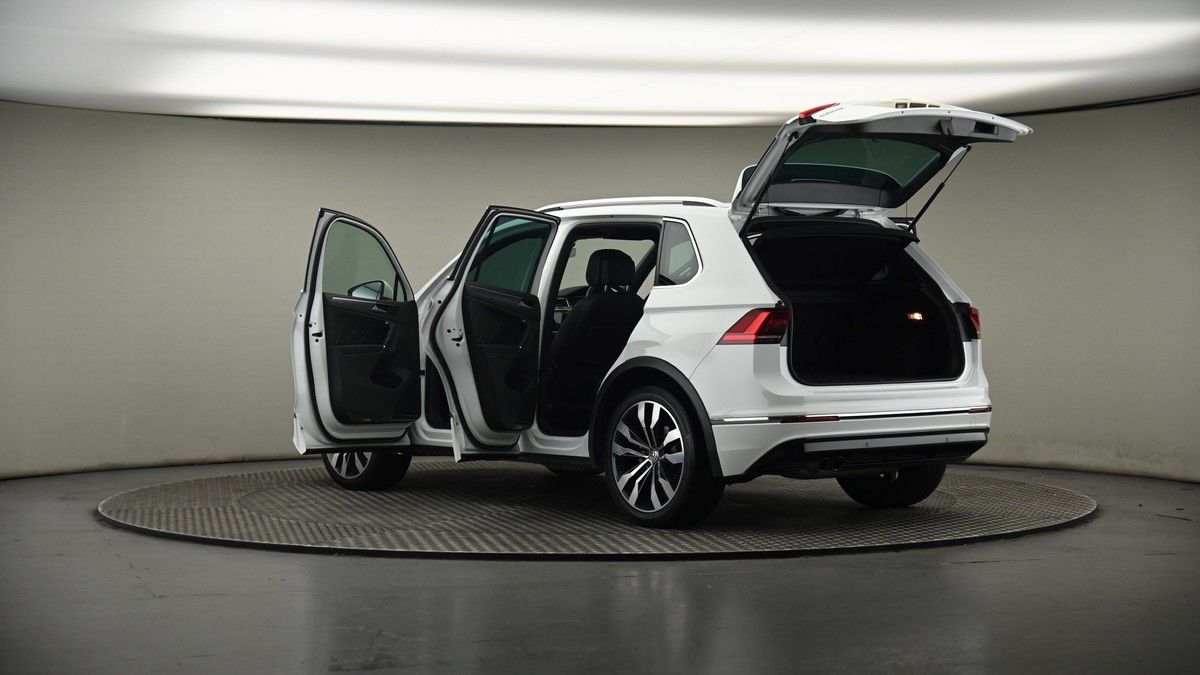 More views of Volkswagen Tiguan