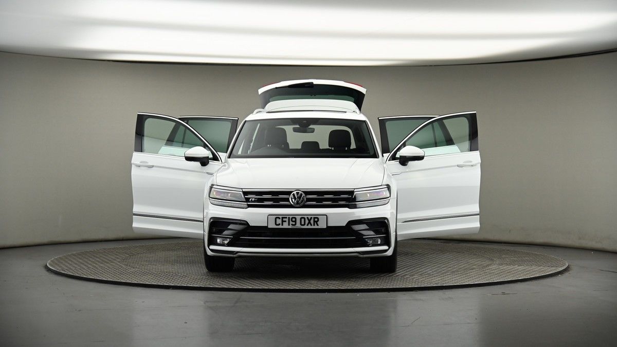 More views of Volkswagen Tiguan