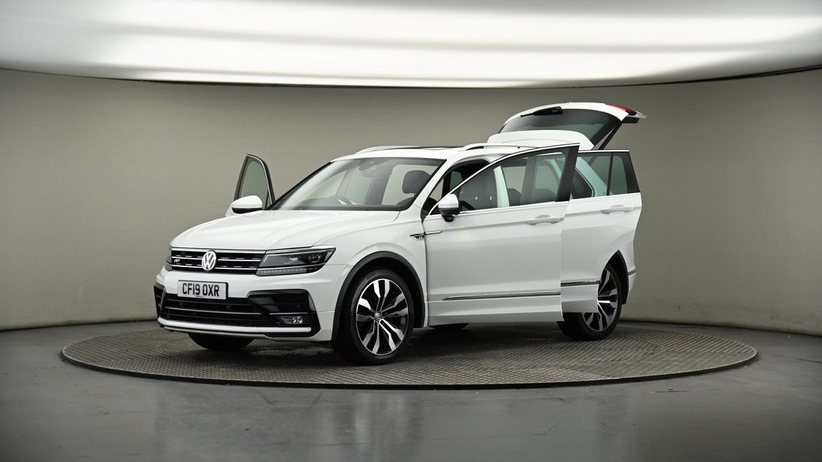 More views of Volkswagen Tiguan