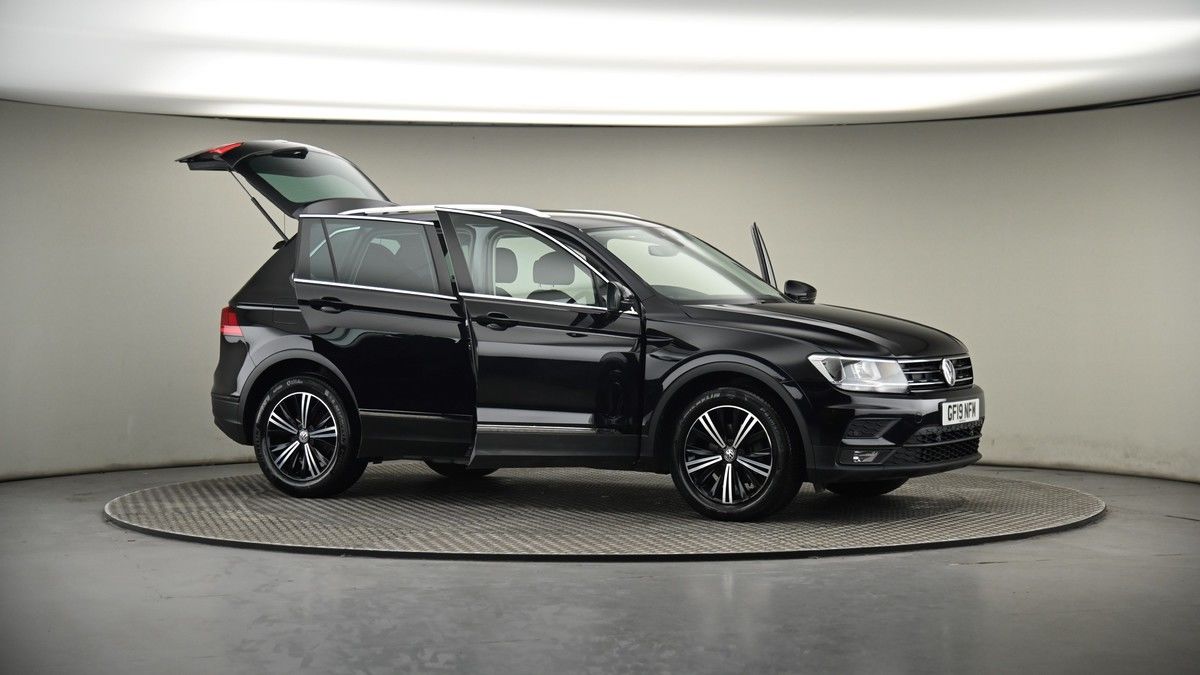 More views of Volkswagen Tiguan