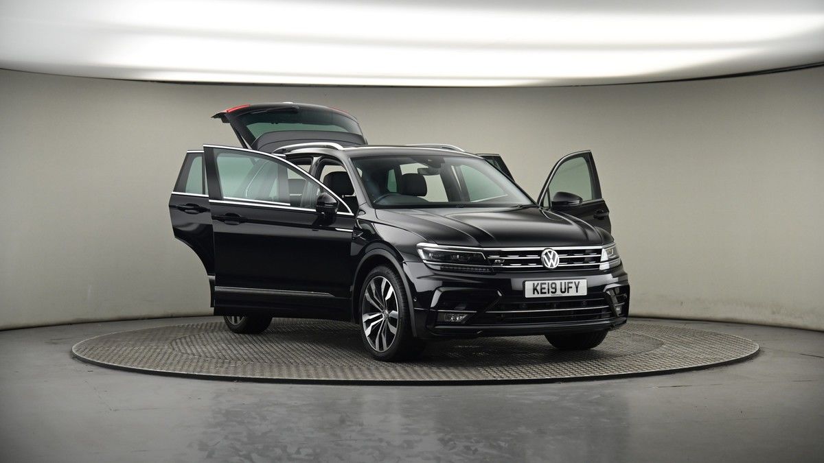 More views of Volkswagen Tiguan