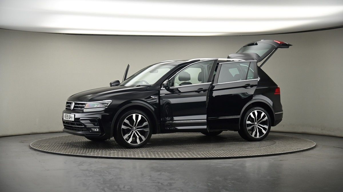 More views of Volkswagen Tiguan