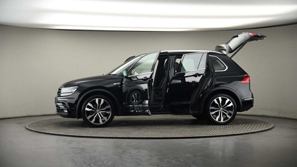 More views of Volkswagen Tiguan