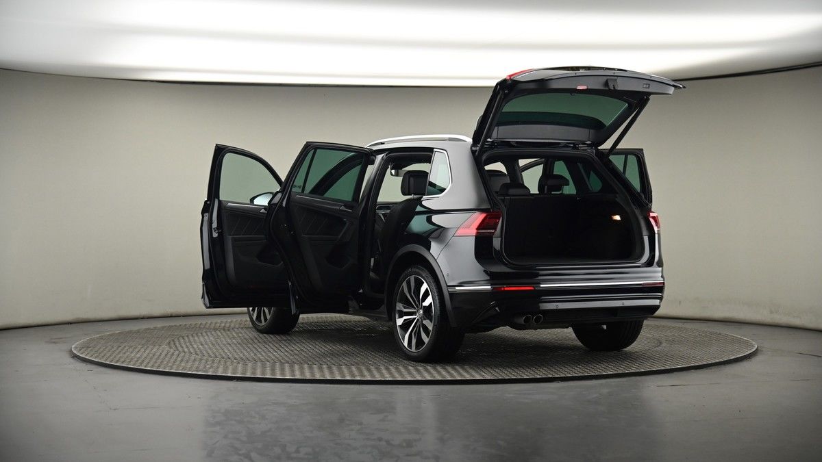 Volkswagen Tiguan Image 8