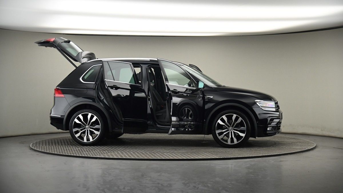 More views of Volkswagen Tiguan