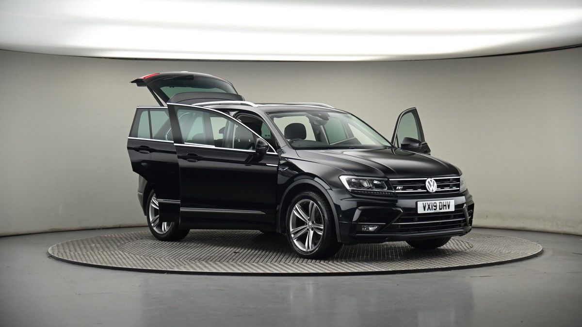 More views of Volkswagen Tiguan