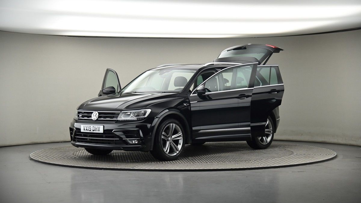 More views of Volkswagen Tiguan