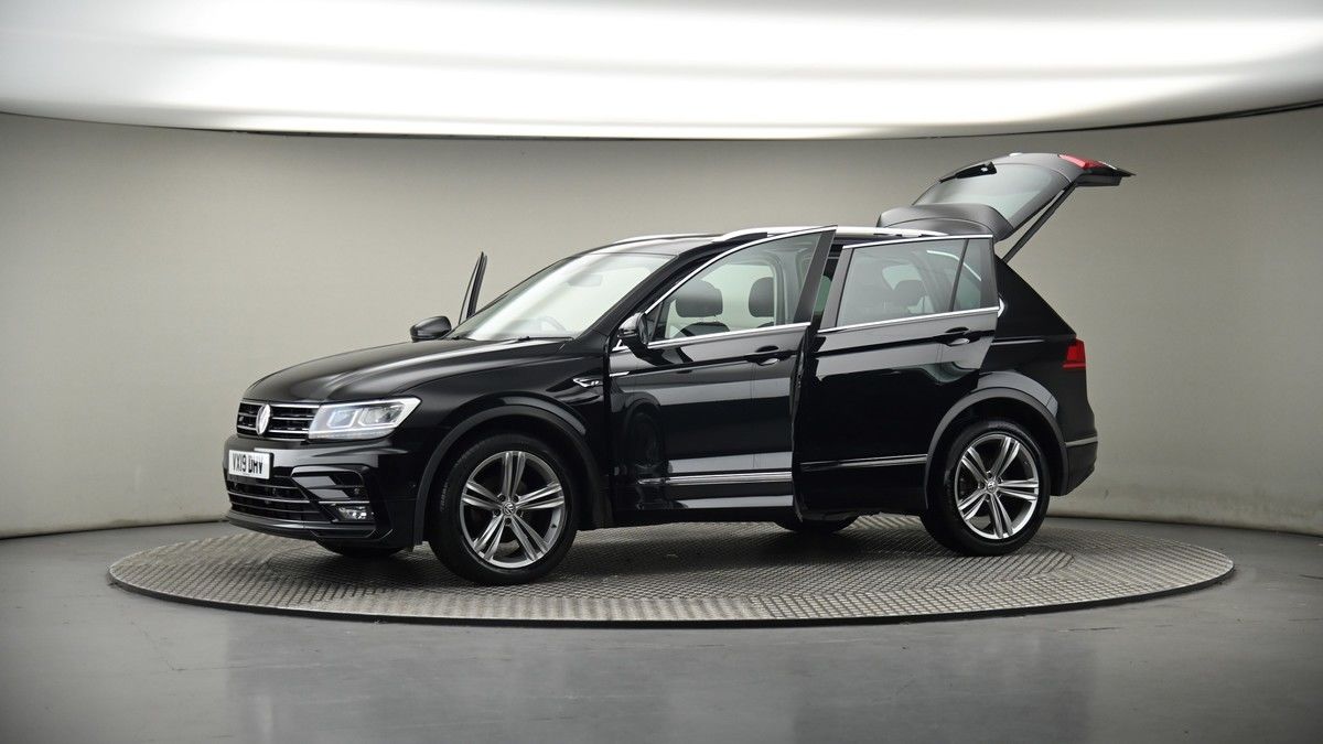 More views of Volkswagen Tiguan