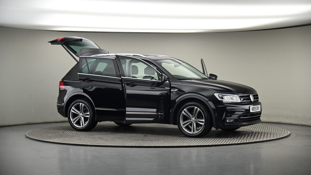 More views of Volkswagen Tiguan