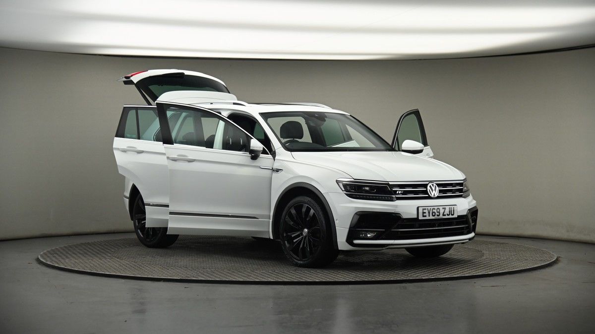 More views of Volkswagen Tiguan