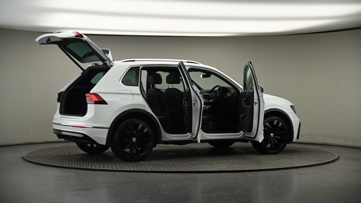 More views of Volkswagen Tiguan