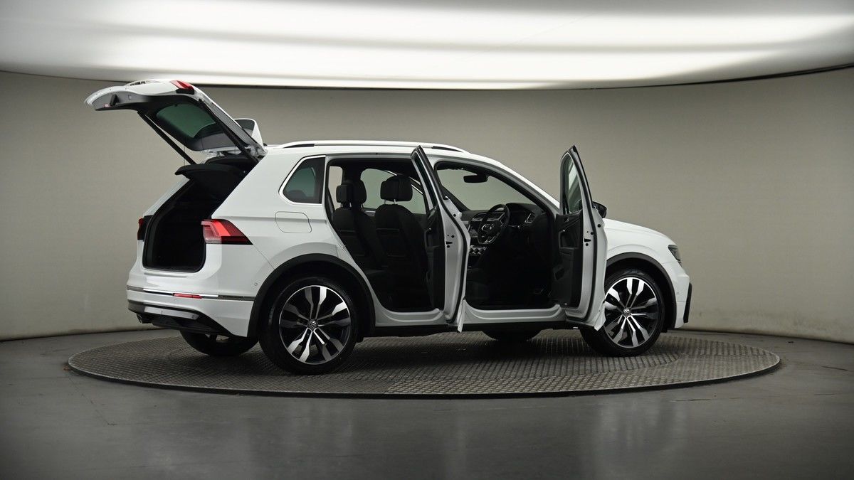 More views of Volkswagen Tiguan