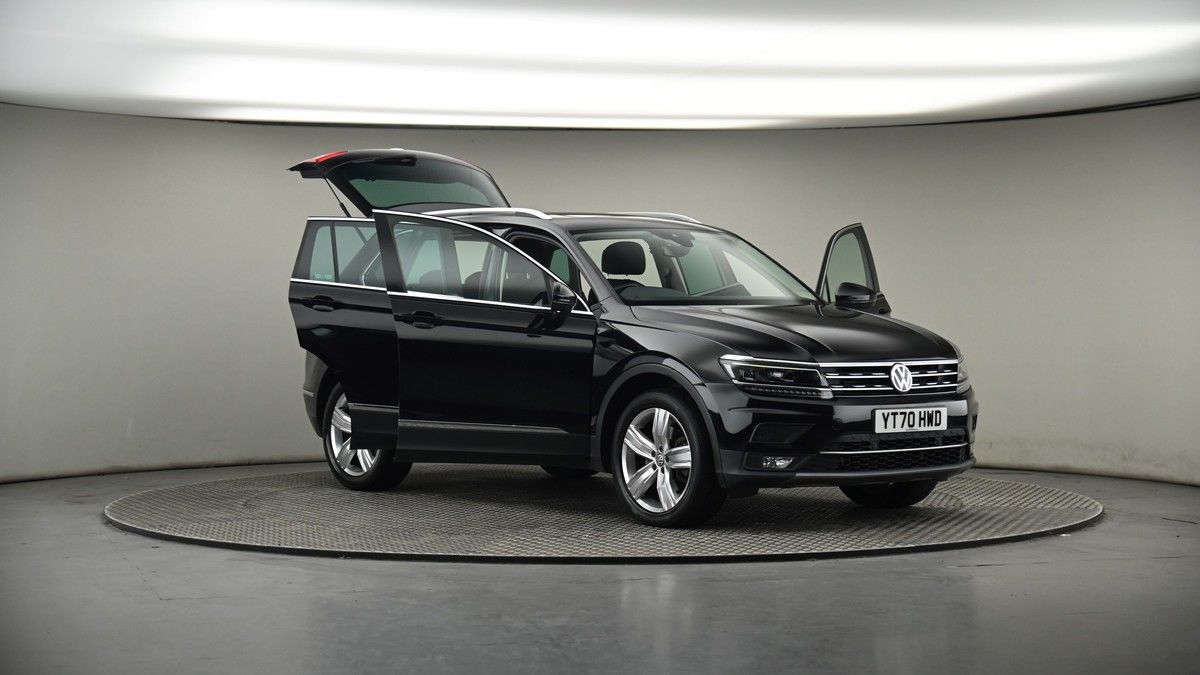 More views of Volkswagen Tiguan