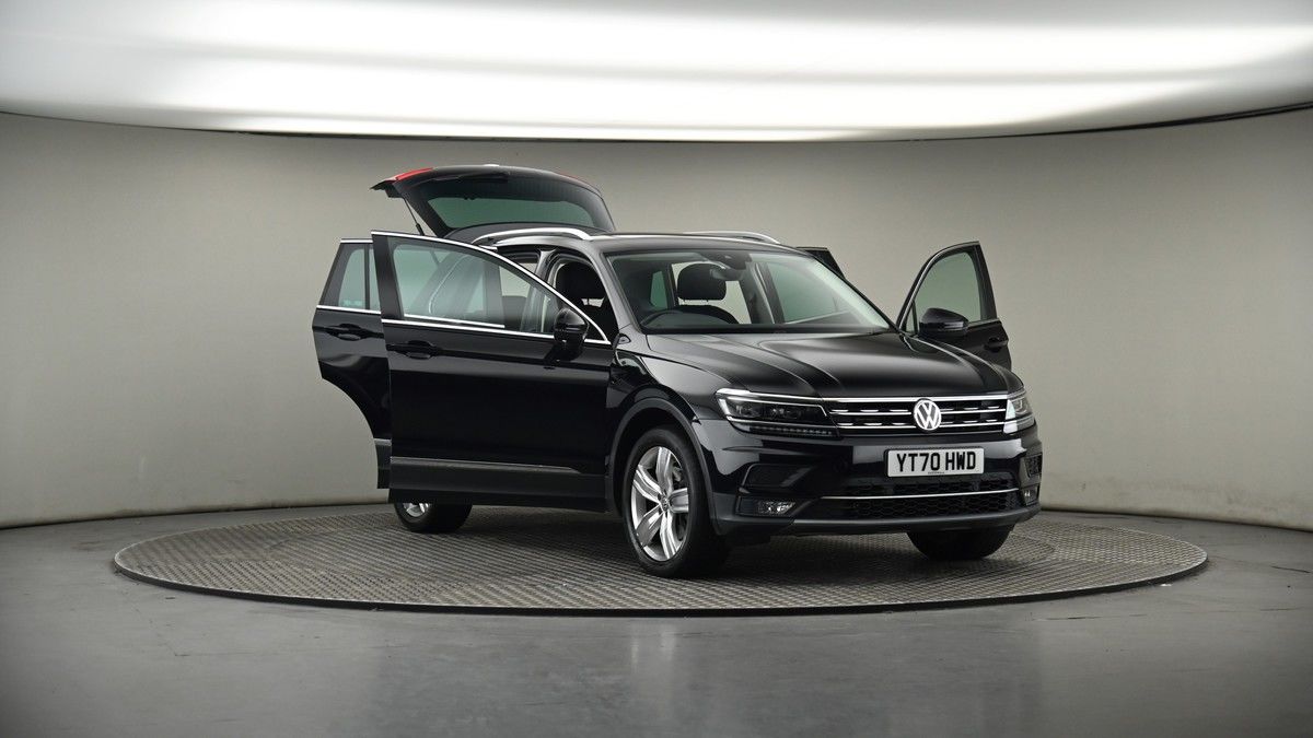 More views of Volkswagen Tiguan