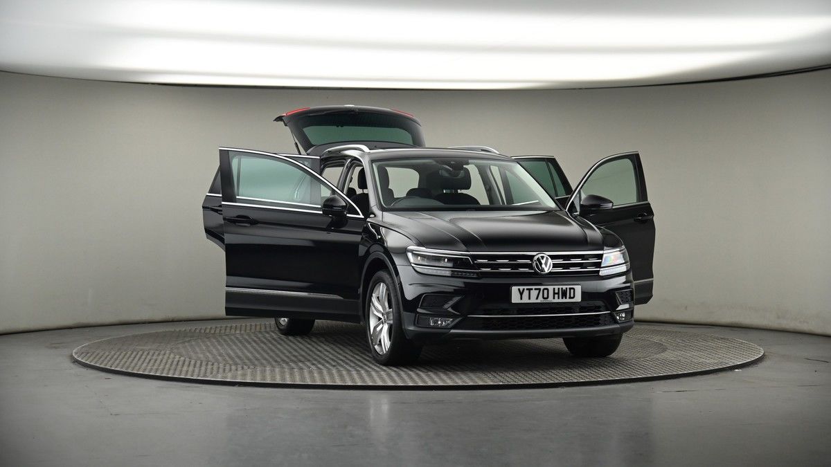 More views of Volkswagen Tiguan