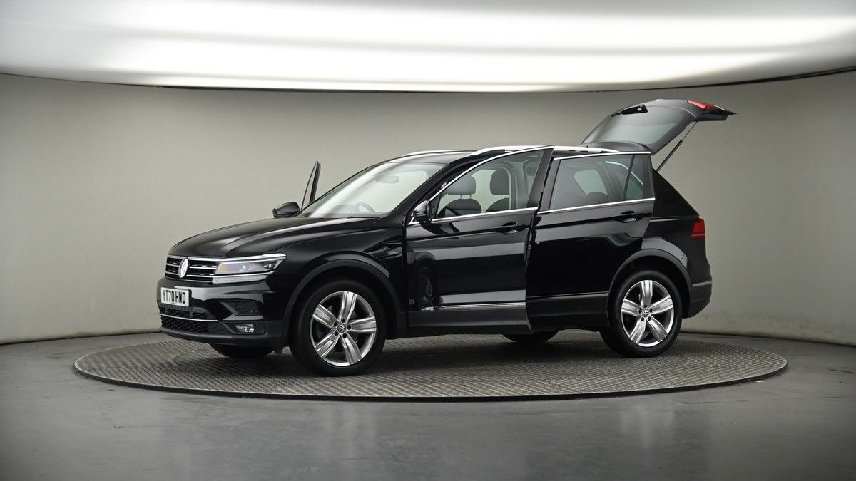 More views of Volkswagen Tiguan