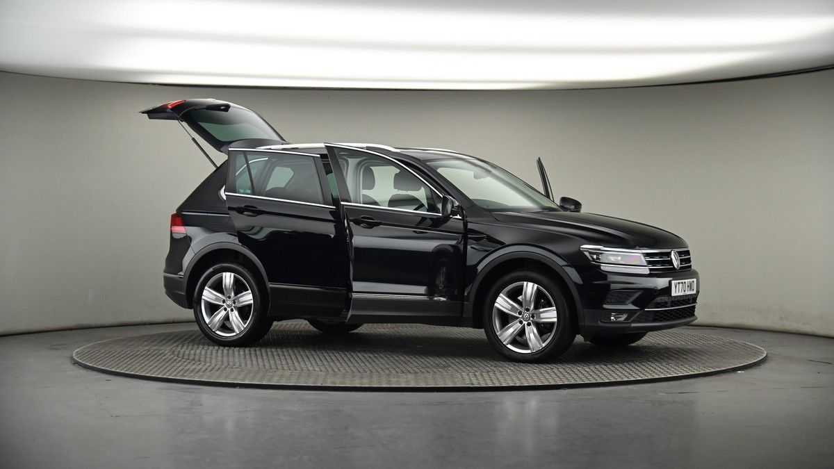 More views of Volkswagen Tiguan