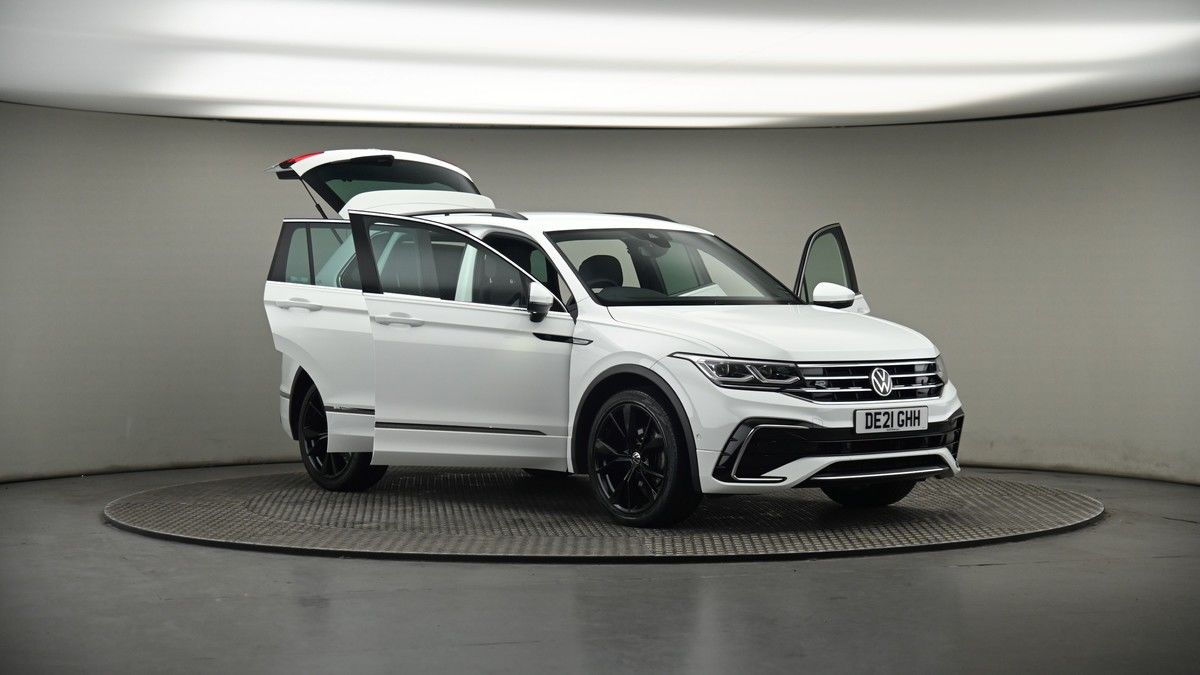 More views of Volkswagen Tiguan