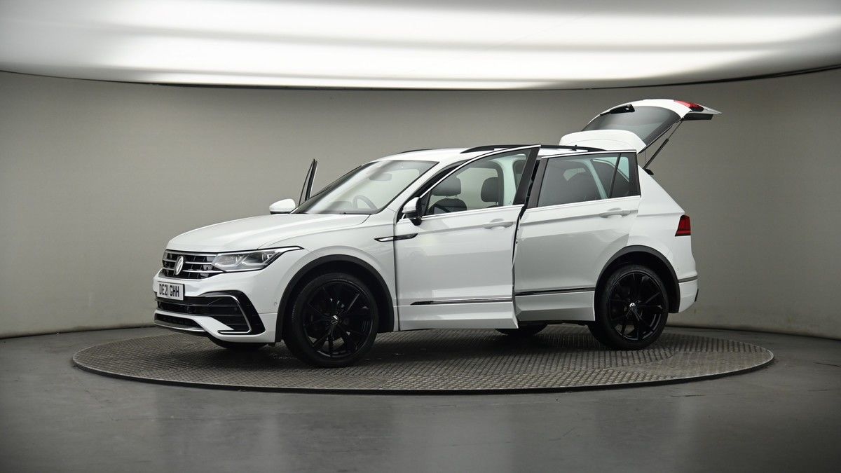 More views of Volkswagen Tiguan