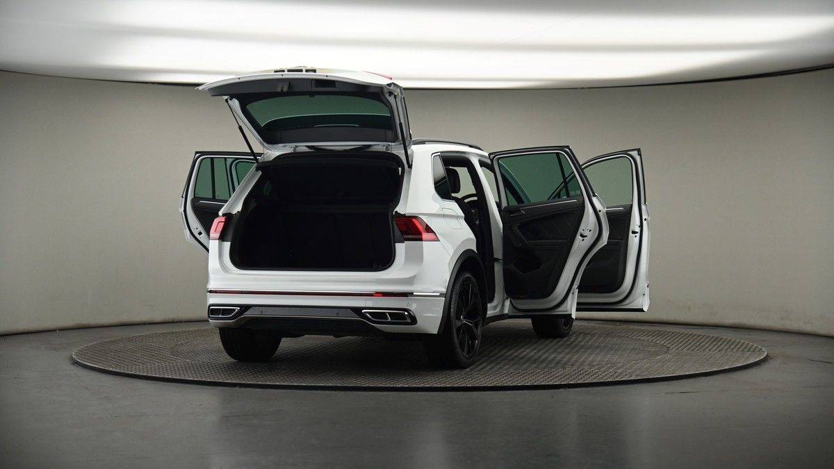 More views of Volkswagen Tiguan