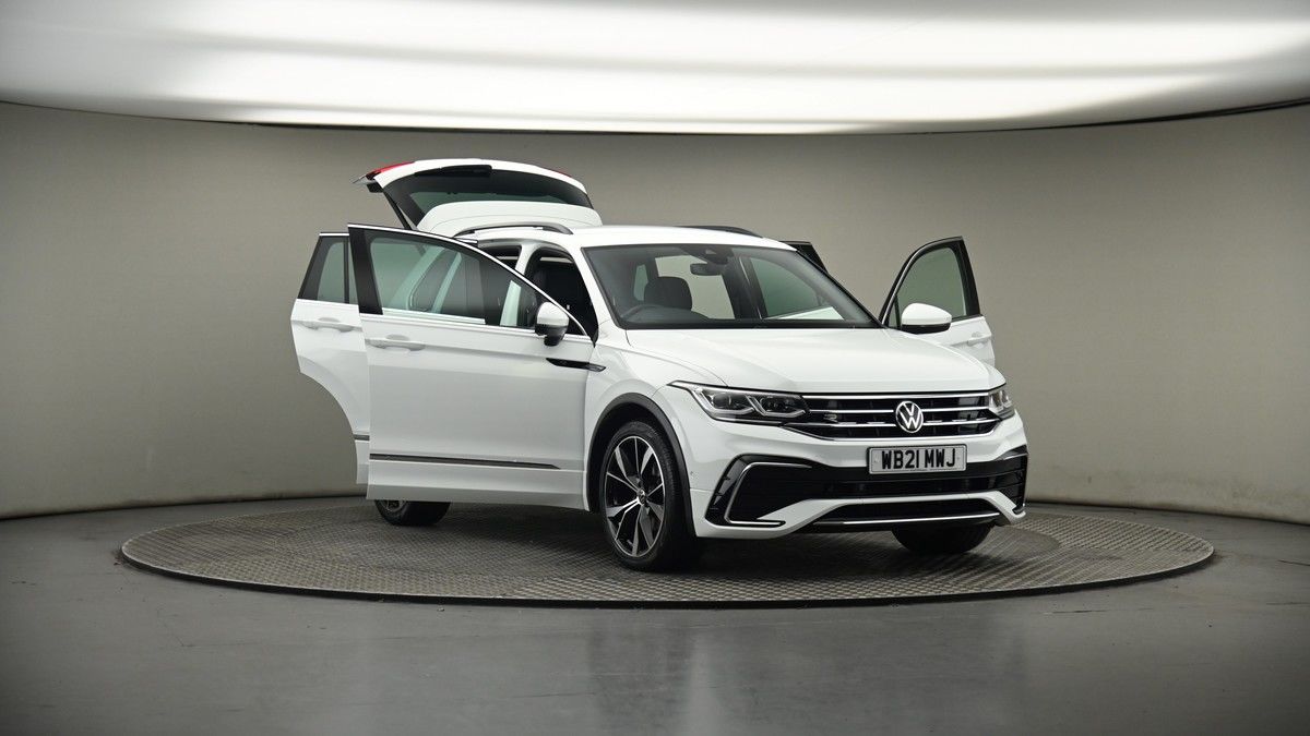 More views of Volkswagen Tiguan